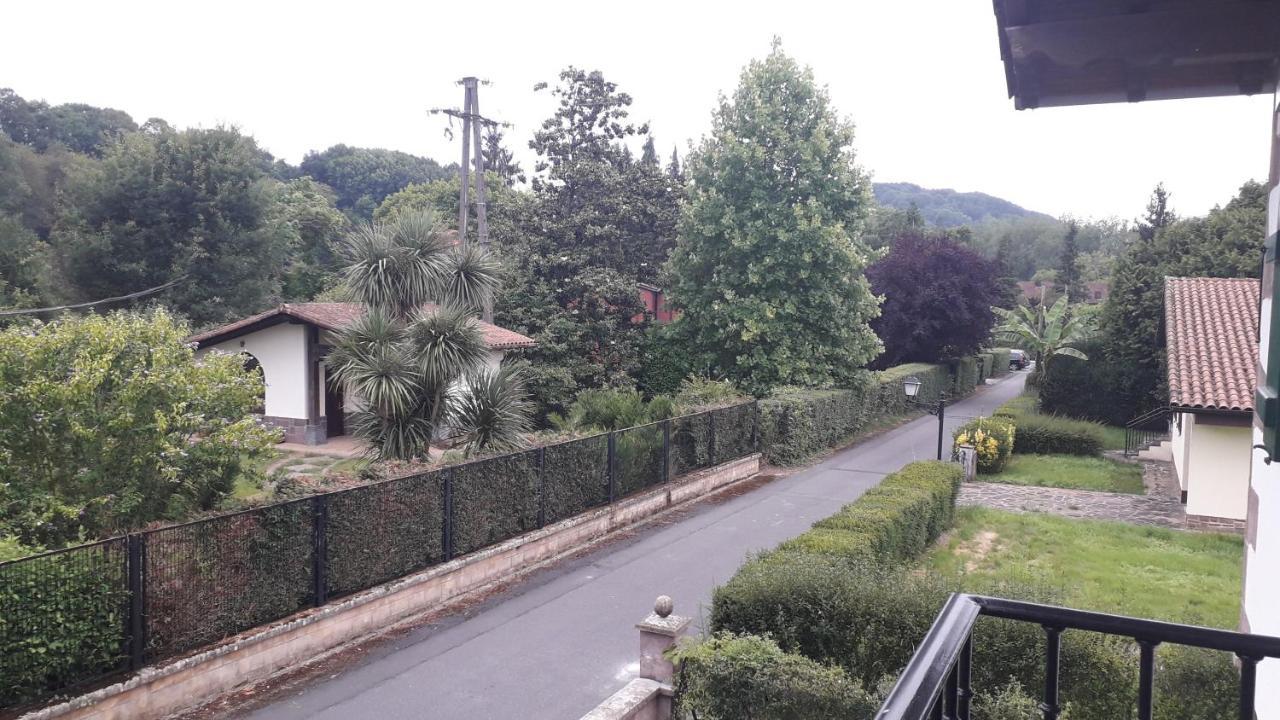 Villa Lopenea Garzáin Esterno foto