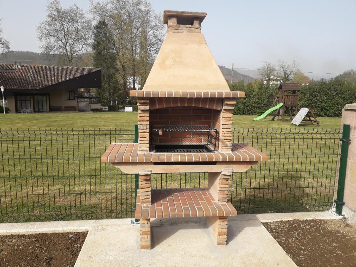 Villa Lopenea Garzáin Esterno foto